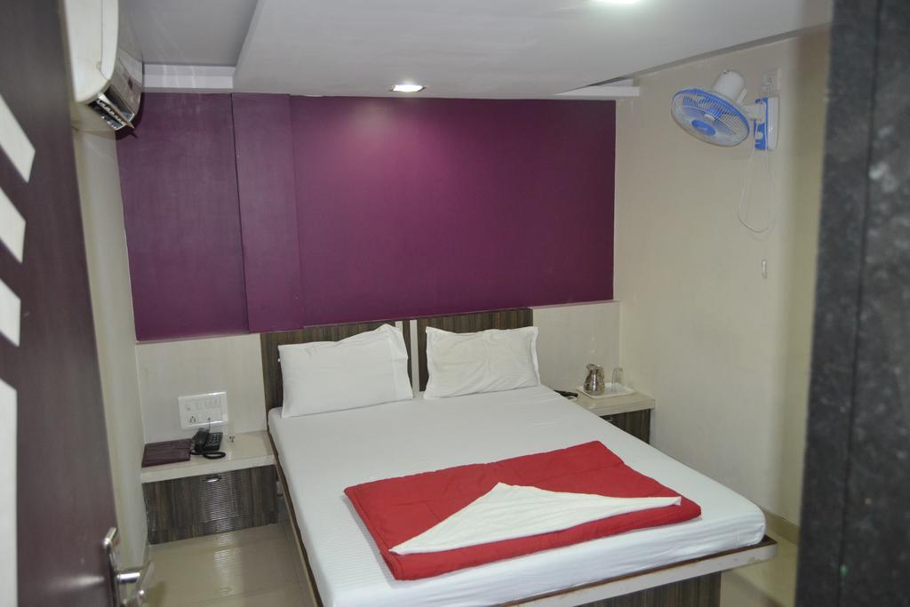 Hotel Blue Orchids Executive Mumbai Cameră foto