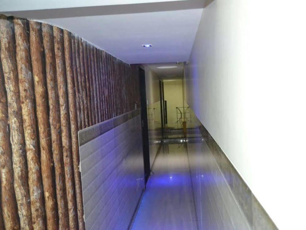 Hotel Blue Orchids Executive Mumbai Exterior foto